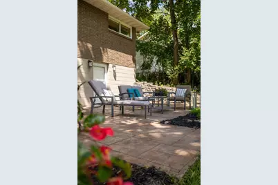 2884 W Owasso Boulevard, Roseville, MN 55113 - Photo 4