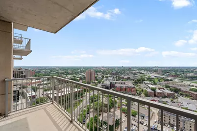 929 Portland Ave #2408, Minneapolis, MN 55404 - Photo 8