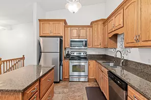 7923 147th St W, Apple Valley, MN 55124 - Photo 4