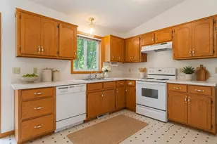 121 Brown Ave S, Annandale, MN 55302 - Photo 10