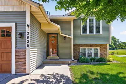 13625 Zarthan Avenue S, Savage, MN 55378 - Photo 4