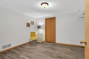 7934 Chesshire Ln N, Maple Grove, MN 55311 - Photo 36