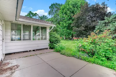 10608 Upton Avenue S, Bloomington, MN 55431 - Photo 22