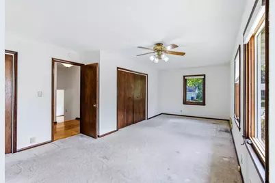 10608 Upton Avenue S, Bloomington, MN 55431 - Photo 16