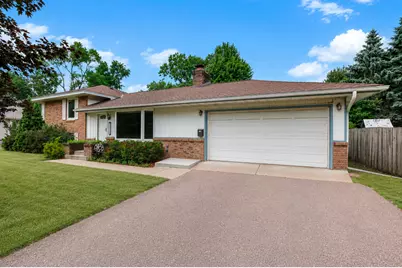 10608 Upton Avenue S, Bloomington, MN 55431 - Photo 2