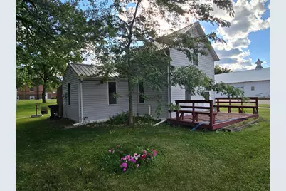 401 10th Street, Brewster, MN 56119 - Photo 2