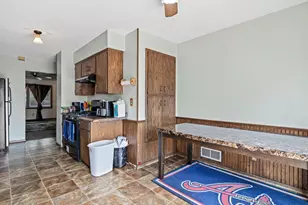 980 Jessamine Ave E, Saint Paul, MN 55106 - Photo 10
