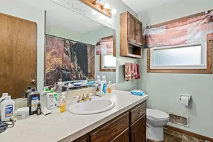 980 Jessamine Ave E, Saint Paul, MN 55106 - Photo 18