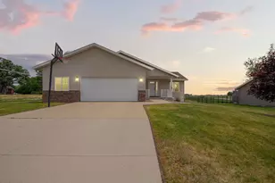 315 Hazeltine Ave NE, Owatonna, MN 55060 - Photo 1
