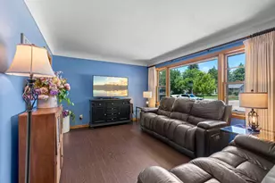 512 Woodley St E, Northfield, MN 55057 - Photo 4