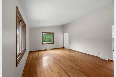 30044 Highway 169 NW, Princeton, MN 55371 - Photo 12