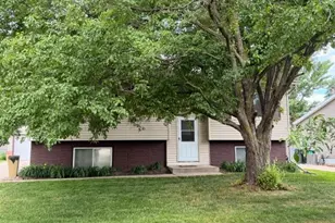 4911 22nd Ave NW, Rochester, MN 55901 - Photo 2
