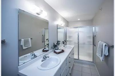 301 7th Street W #2203, Northfield, MN 55057 - Photo 18