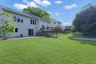6926 Taylor Dr, Savage, MN 55378 - Photo 30