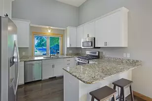 6926 Taylor Dr, Savage, MN 55378 - Photo 12