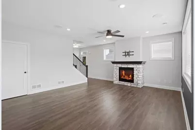 1710 Southpoint Lane, Hudson, WI 54016 - Photo 6