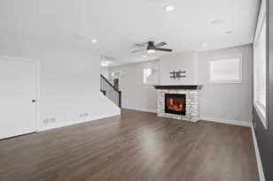 1710 Southpoint Ln, Hudson, WI 54016 - Photo 4