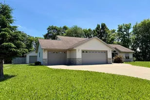 508 Prairie Ln, Long Prairie, MN 56347 - Photo 4
