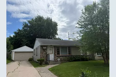 233 W McKinley Street, Owatonna, MN 55060 - Photo 2