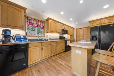 806 5th Street NW, Faribault, MN 55021 - Photo 6