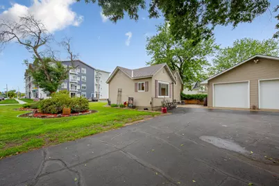 806 5th Street NW, Faribault, MN 55021 - Photo 6