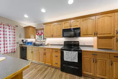 806 5th Street NW, Faribault, MN 55021 - Photo 4