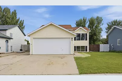 748 14th Avenue W, West Fargo, ND 58078 - Photo 2
