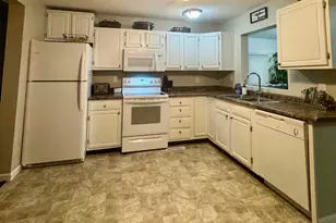 404 Elk St NW, Warroad, MN 56763 - Photo 4
