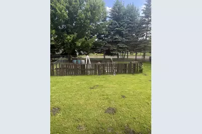 404 Elk Street NW, Warroad, MN 56763 - Photo 26