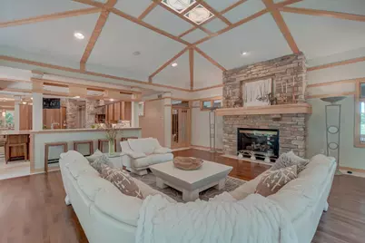 286 Salishan Drive, Hudson, WI 54016 - Photo 8