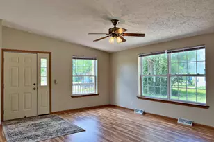 302 Central Ave S, Park Rapids, MN 56470 - Photo 10