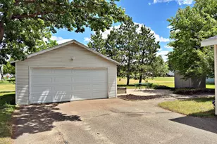 302 Central Ave S, Park Rapids, MN 56470 - Photo 24