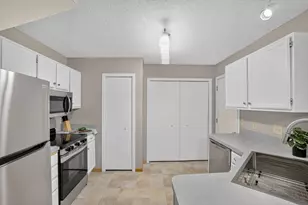 13485 60th Pl N, Plymouth, MN 55446 - Photo 10