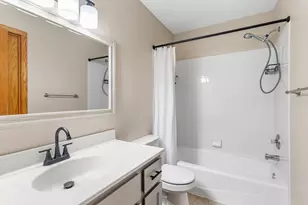 1585 Millpond Ct, Chaska, MN 55318 - Photo 14