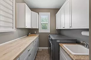 9081 Harrow Way, Eden Prairie, MN 55347 - Photo 32