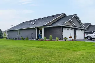 232 11th Ave S, Princeton, MN 55371 - Photo 2