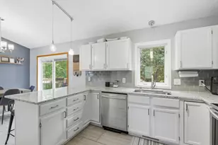 7066 159th St W, Apple Valley, MN 55124 - Photo 10