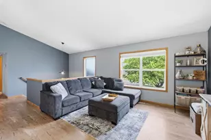 7066 159th St W, Apple Valley, MN 55124 - Photo 4