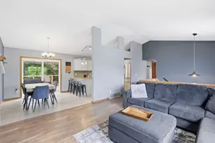 7066 159th St W, Apple Valley, MN 55124 - Photo 6