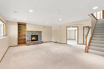 10276 Lancaster Lane, Woodbury, MN 55129 - Photo 24