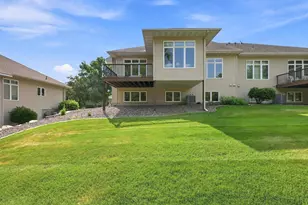 10276 Lancaster Ln, Woodbury, MN 55129 - Photo 2