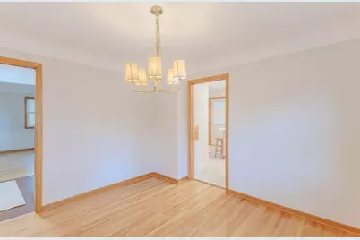 109 23rd Avenue S, South Saint Paul, MN 55075 - Photo 8