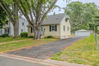 109 23rd Avenue S, South Saint Paul, MN 55075 - Photo 1
