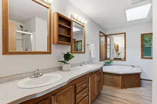 1534 Larpenteur Ave E, Saint Paul, MN 55109 - Photo 20