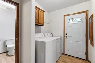 1534 Larpenteur Ave E, Saint Paul, MN 55109 - Photo 22