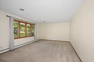 300 Quaker Ln N, Plymouth, MN 55441 - Photo 6