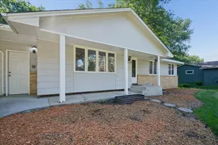 300 Quaker Ln N, Plymouth, MN 55441 - Photo 2