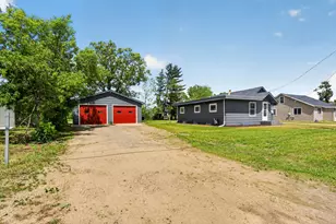 213 Roosevelt Rd SW, Bemidji, MN 56601 - Photo 2