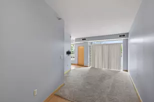 2600 University Ave SE, Minneapolis, MN 55414 - Photo 2