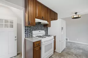 6114 Dupont Ave N, Brooklyn Center, MN 55430 - Photo 12